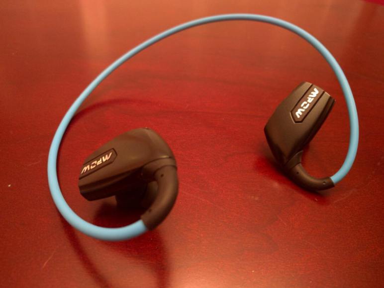 Review Mpow Antelope Bluetooth headphones KnowTechie