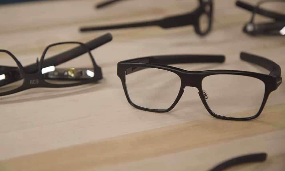 Intel is doing away with its smart glasses project, Vaunt