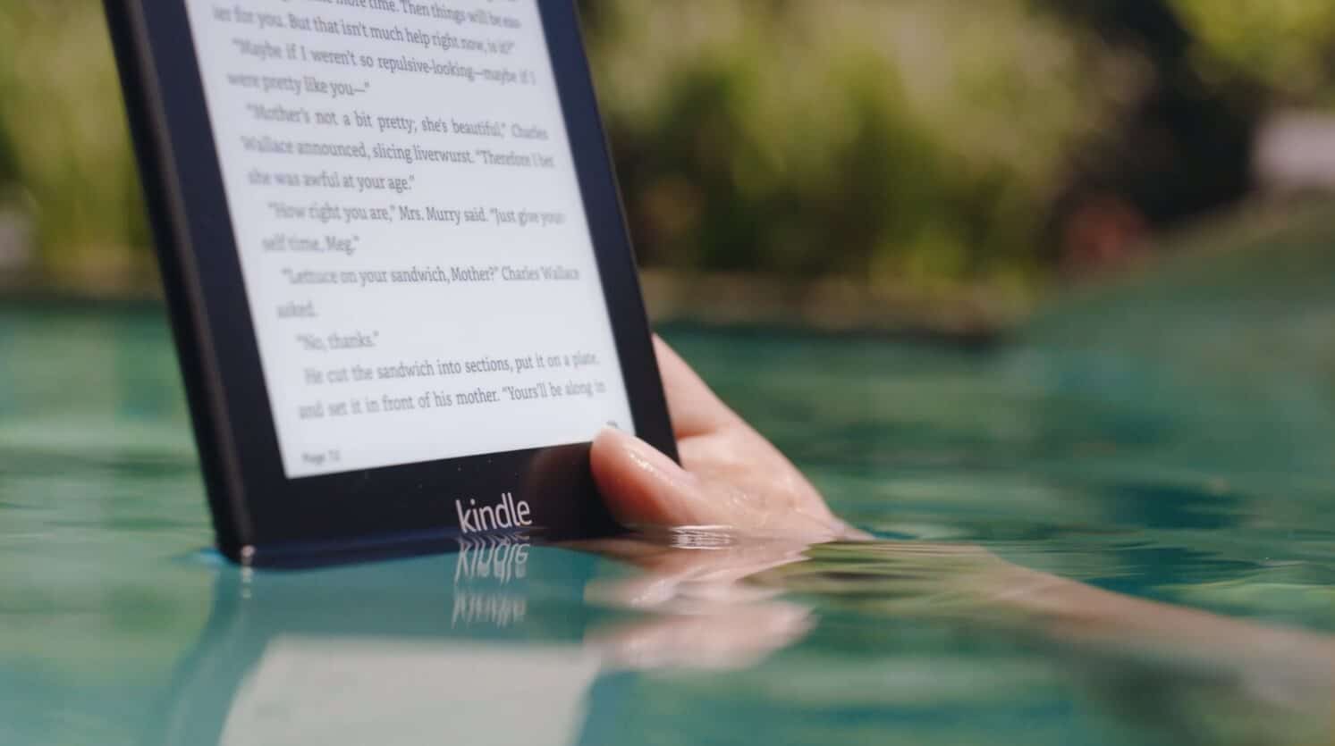 s new Kindle Oasis is (finally) waterproof and a little