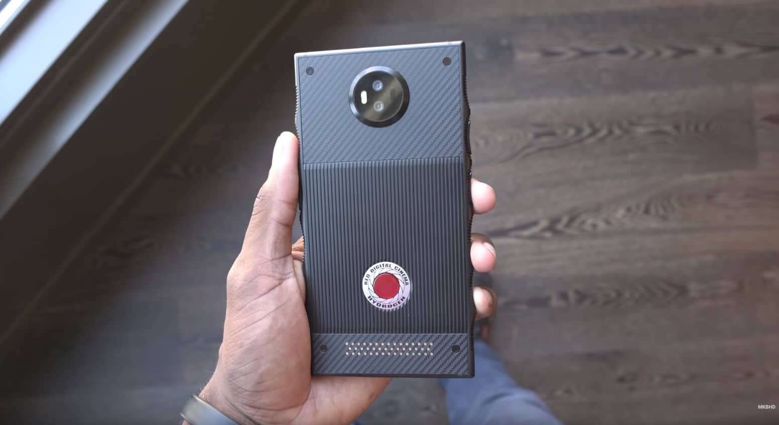 red hydrogen one review roundup