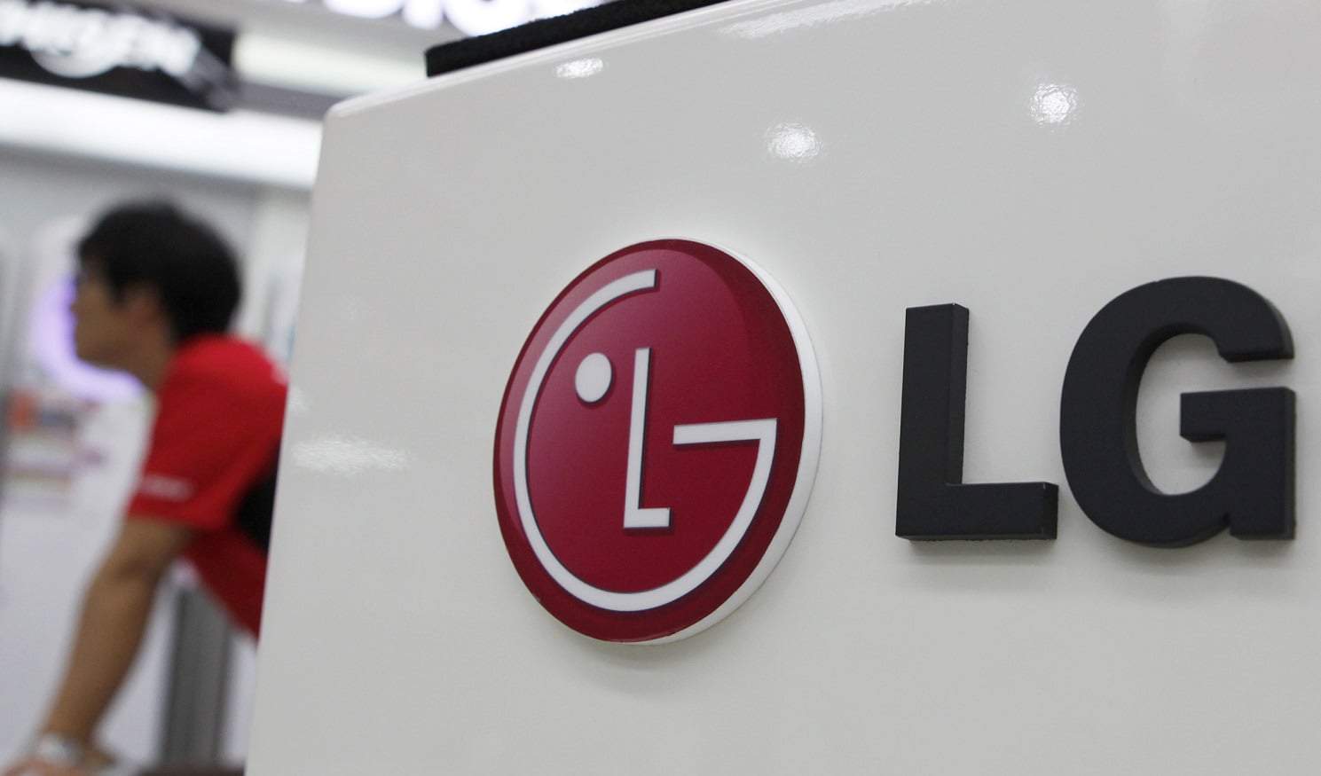 Lg 16 camera smartphone