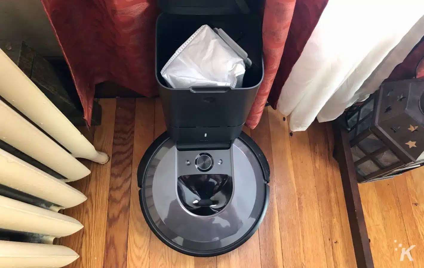 irobot roomba i7+ with clean base dust bag