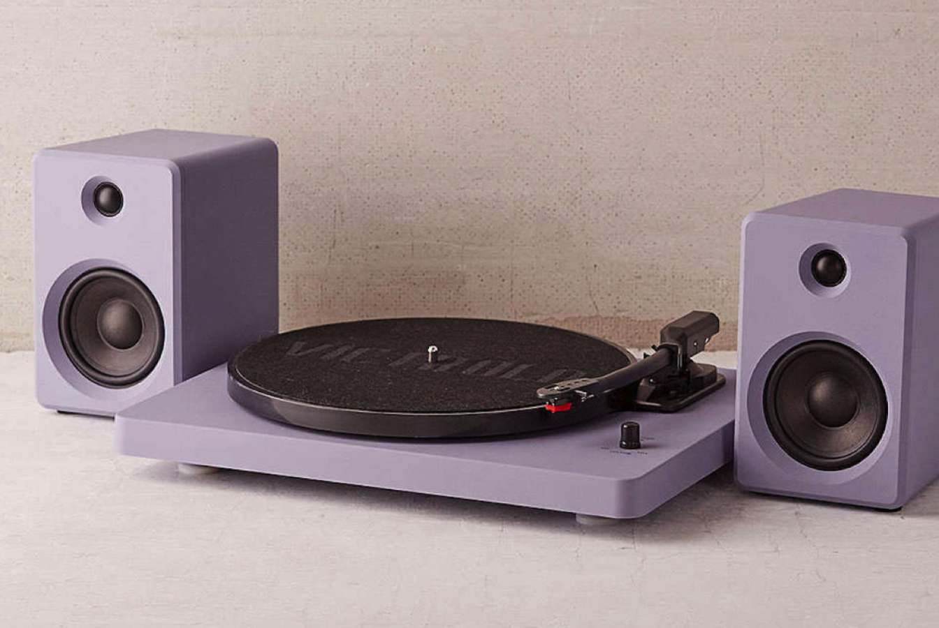 modern turntable with speakers