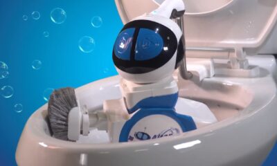 toilet cleaning robot from giddel in action