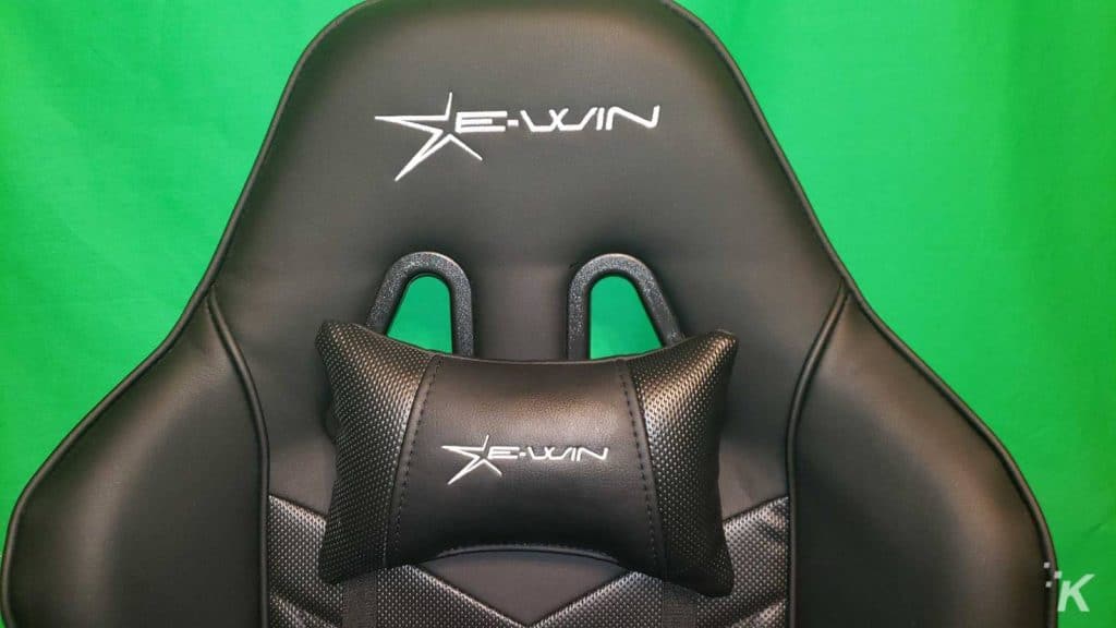 Review EWIN Champion Series Gaming Chair Hey, it didn't break!
