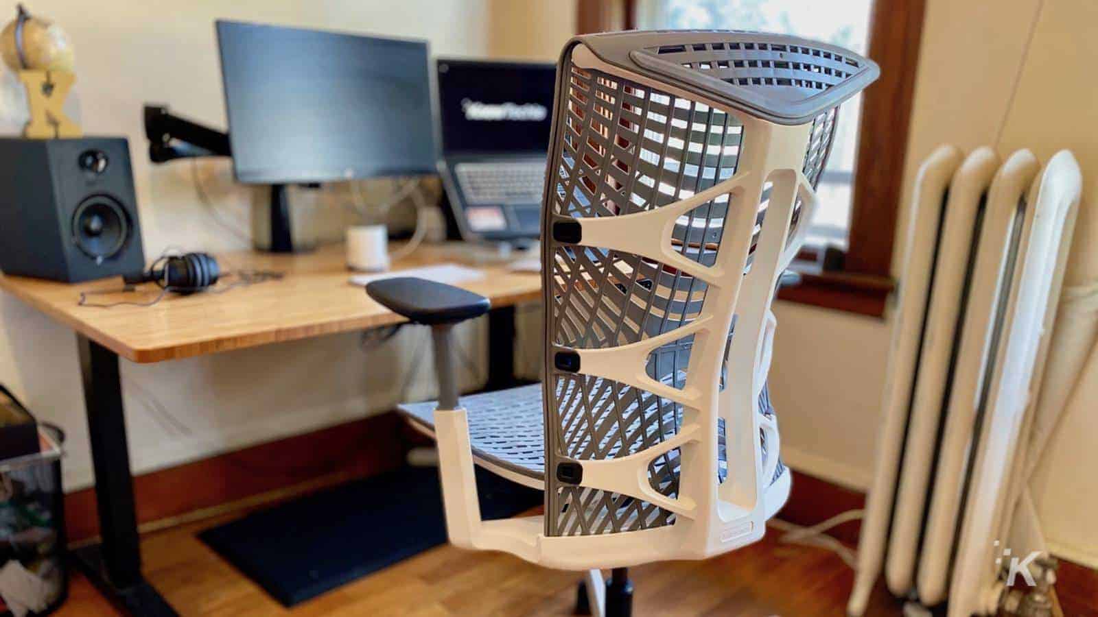 Review The Kinn Chair is the easiest office chair I ve ever assembled