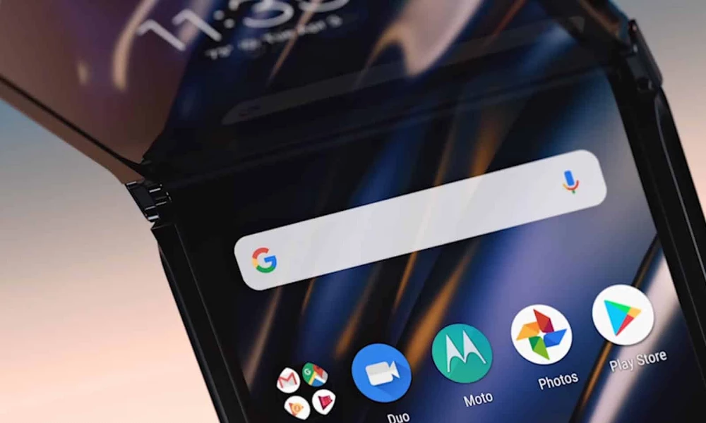 motorola razr folding phone