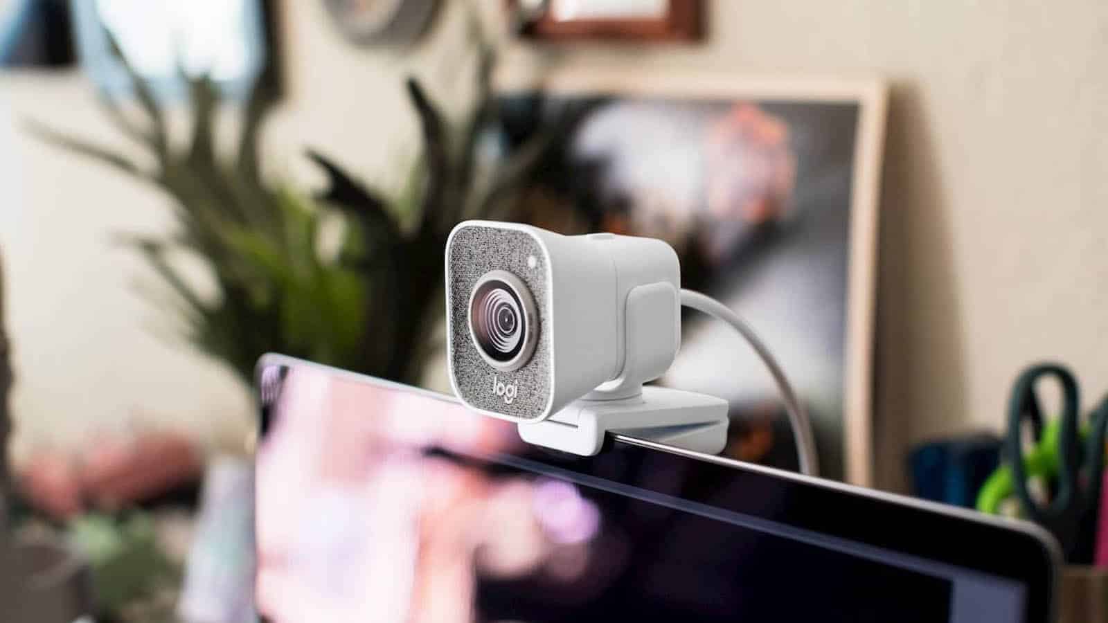 StreamCam là một trong những sản phẩm camera chất lượng cao với khả năng quay phim siêu nét và độ phân giải cao. Xem hình ảnh liên quan để khám phá thêm về StreamCam.