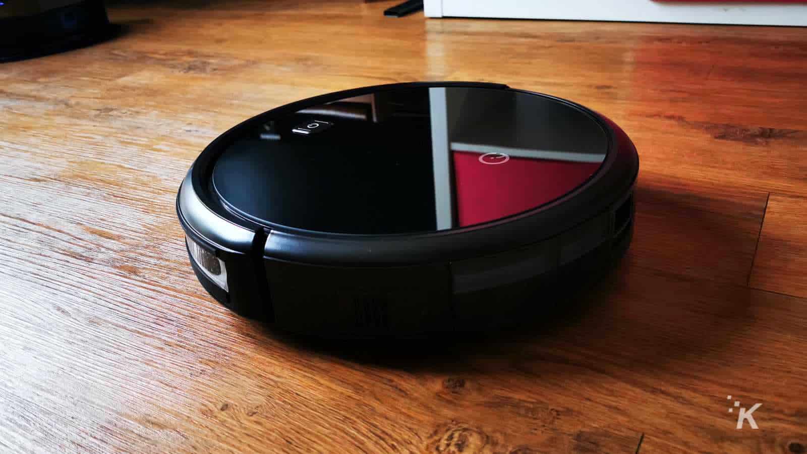 yeedi robovac on floor