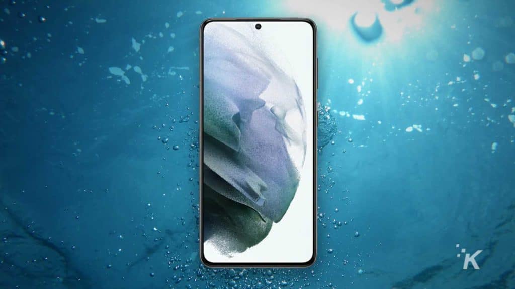 Is the Samsung Galaxy S21 waterproof?
