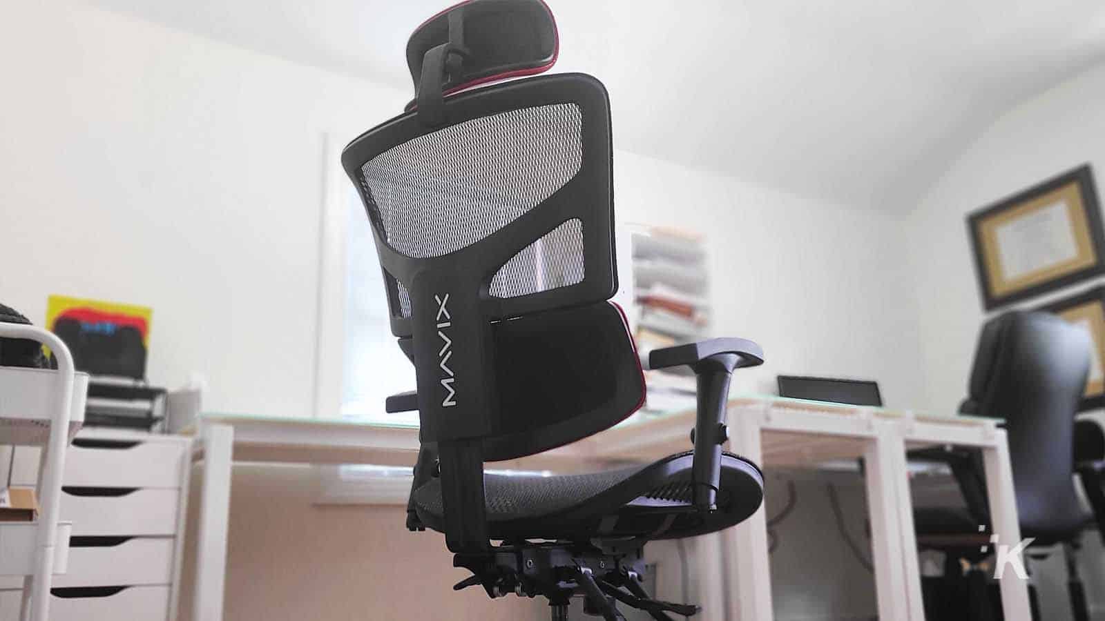 Review Mavix M7 a gaming chair that combines style with comfort