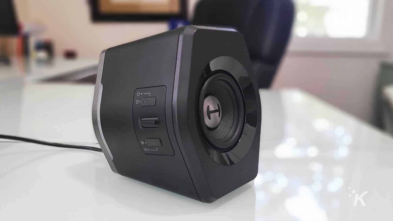 Edifier g2000 speaker on table