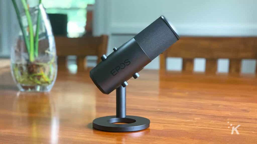 https://knowtechie.com/wp-content/uploads/2021/08/epos-streaming-microphone-body-2-1024x576.jpg