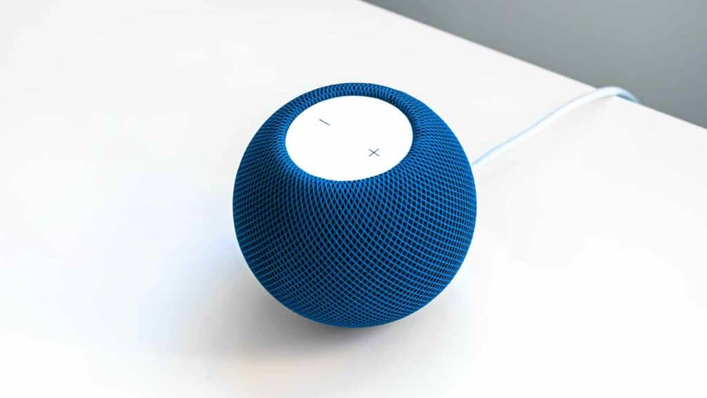 homepod mini on table