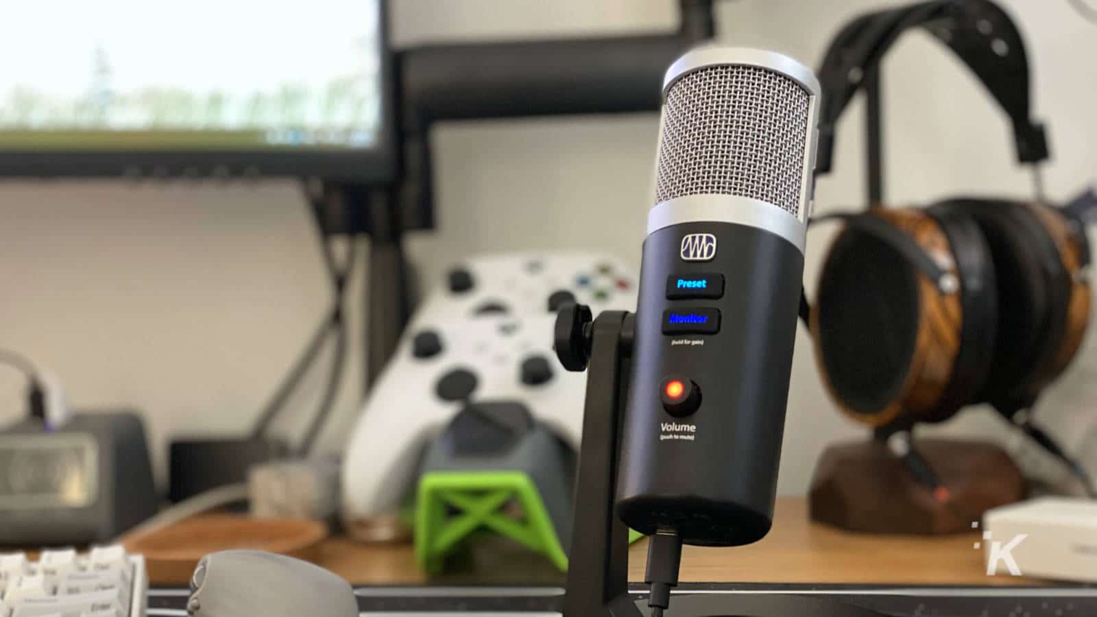 Review: Blue Yeti X is the best podcast & video voiceover microphone - The  Build Cycle