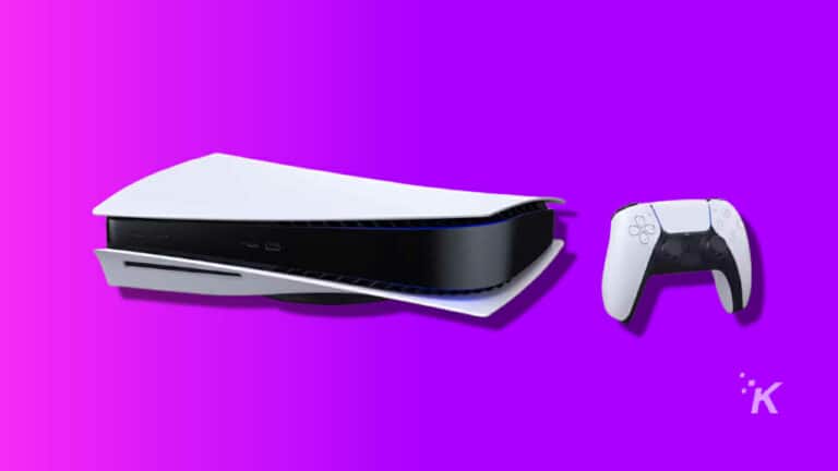 can the playstation 5 lay on its side