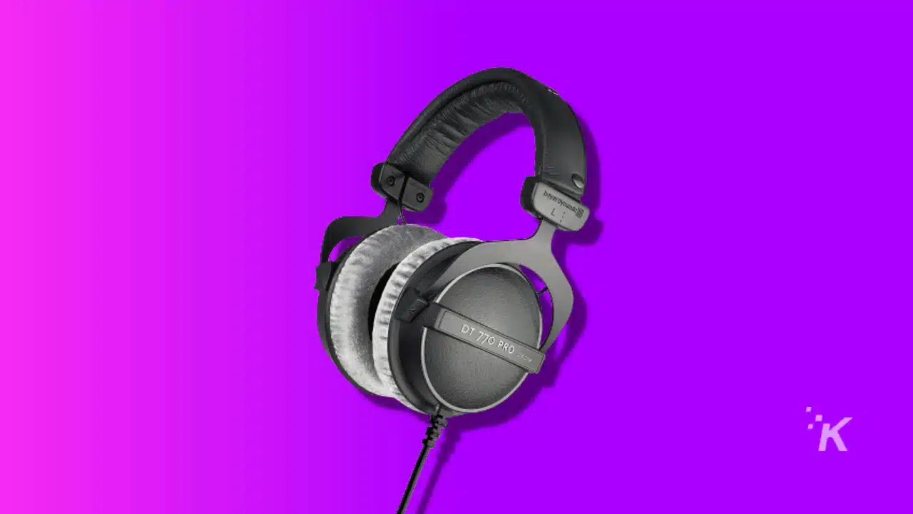 Beyerdynamic DT 770 Pro 250 OHM Over-Ear Studio Headphones