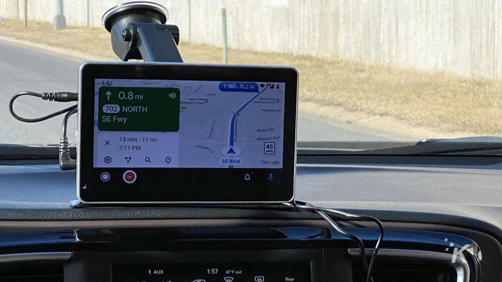 Review Intellidash Pro wireless CarPlay Display