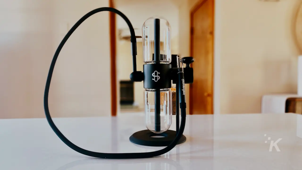 Review: Stündenglass gravity infuser - a high class gravity bong