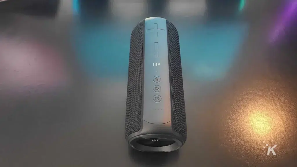 Monoprice bluetooth speaker front