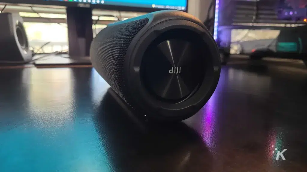 Monoprice bluetooth speaker side