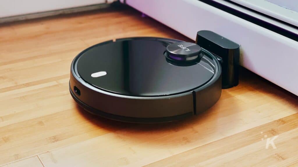 https://knowtechie.com/wp-content/uploads/2022/04/iLife-A11-robot-vacuum-cleaner-1024x576.jpg