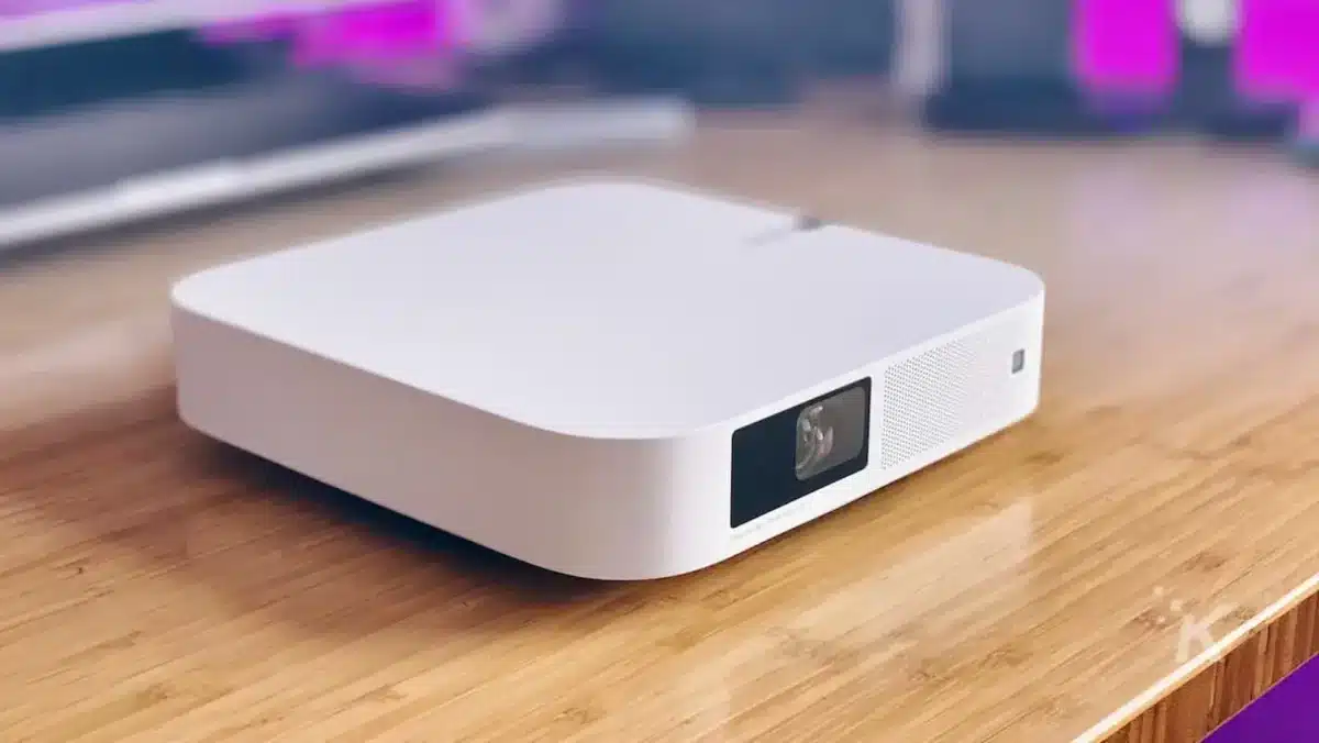 Review: XGIMI Elfin portable projector
