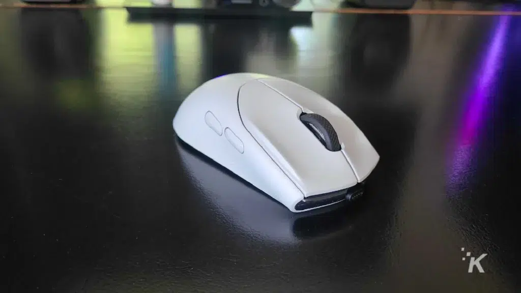 Alienware 720m gaming mouse right