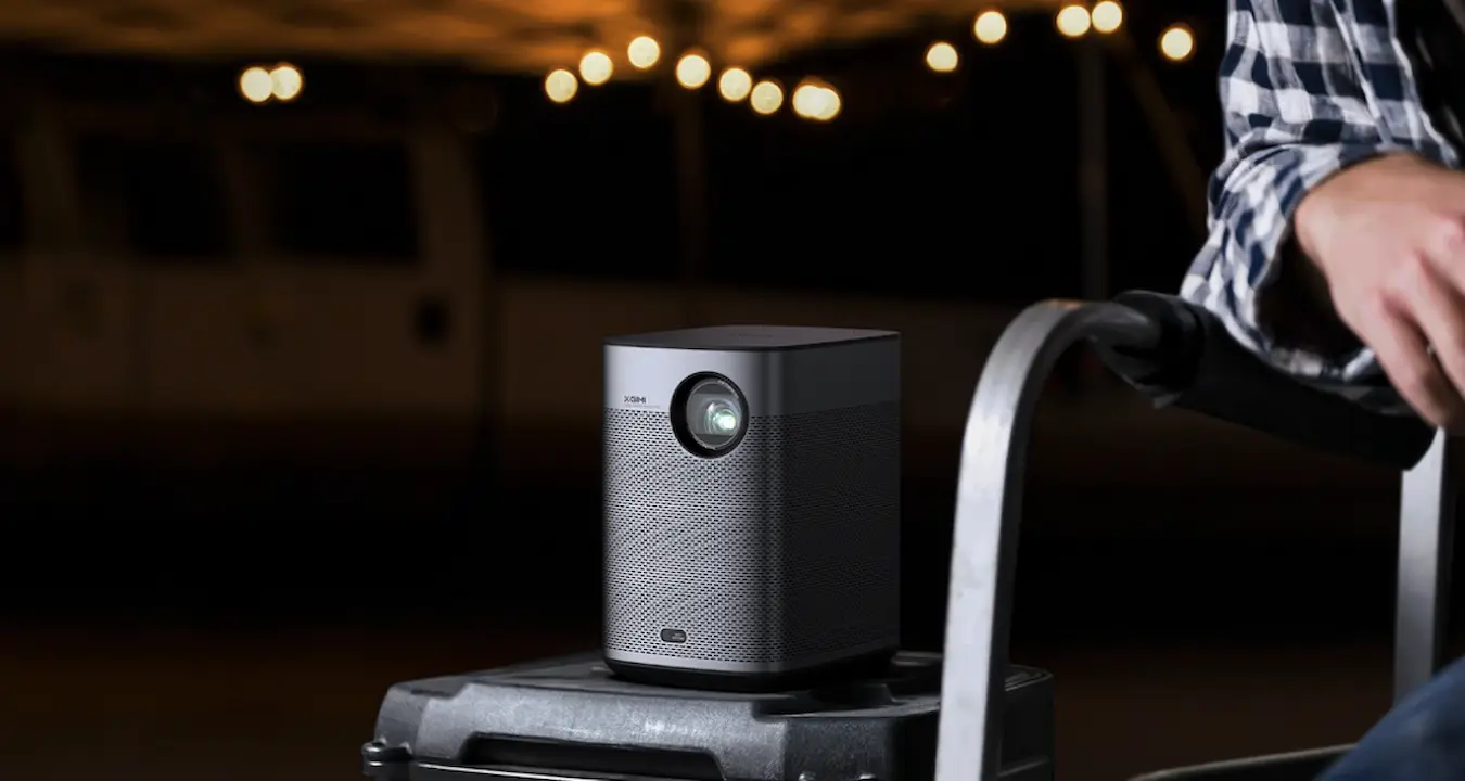 Xgimi outdoor smart projector