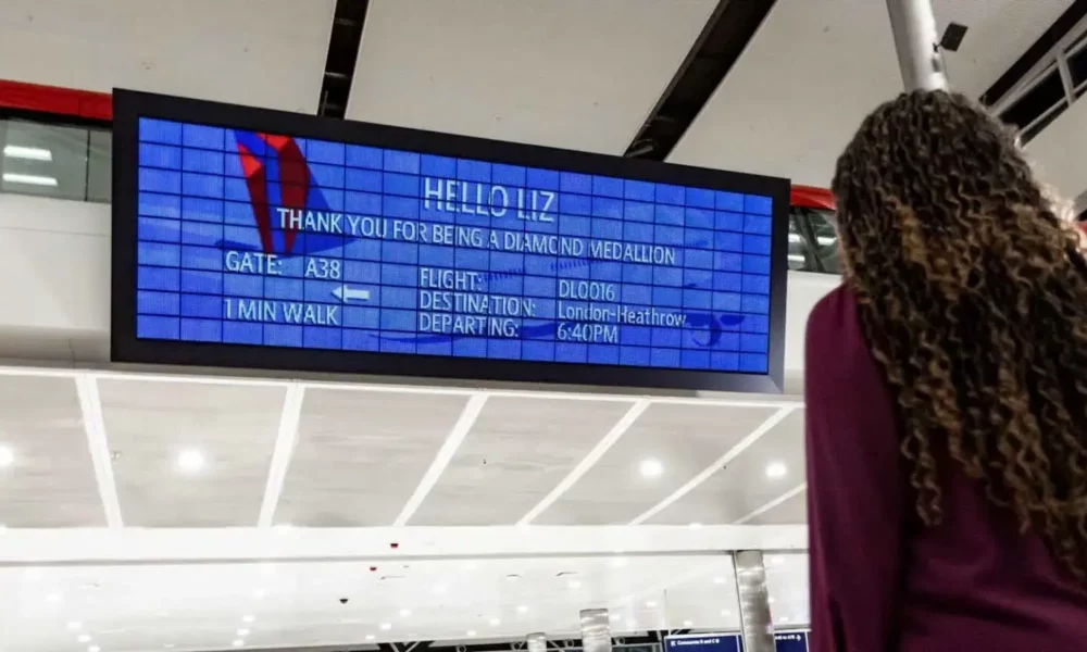 delta-giant-screen