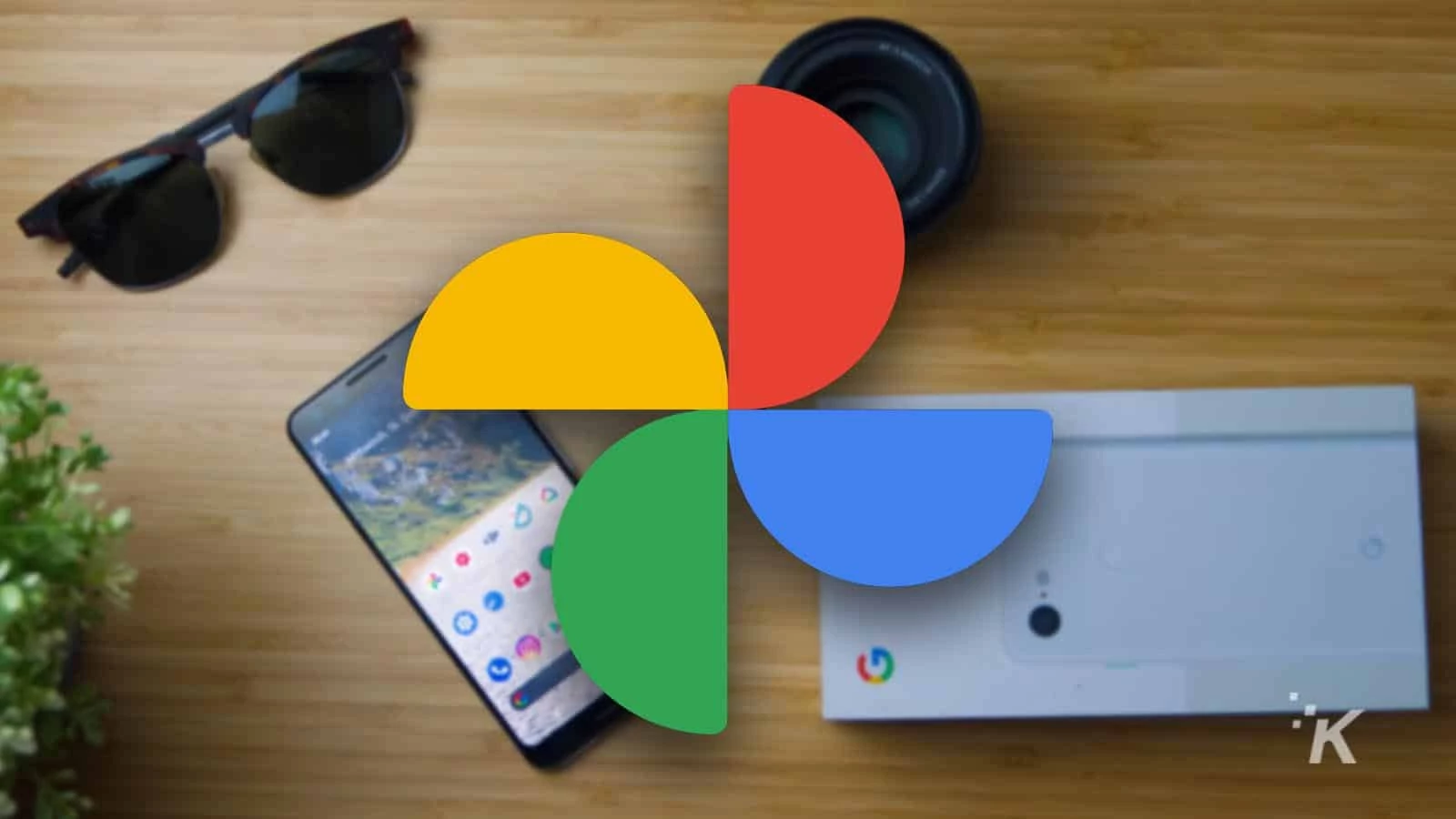 google photos logo 2022 and blurred background