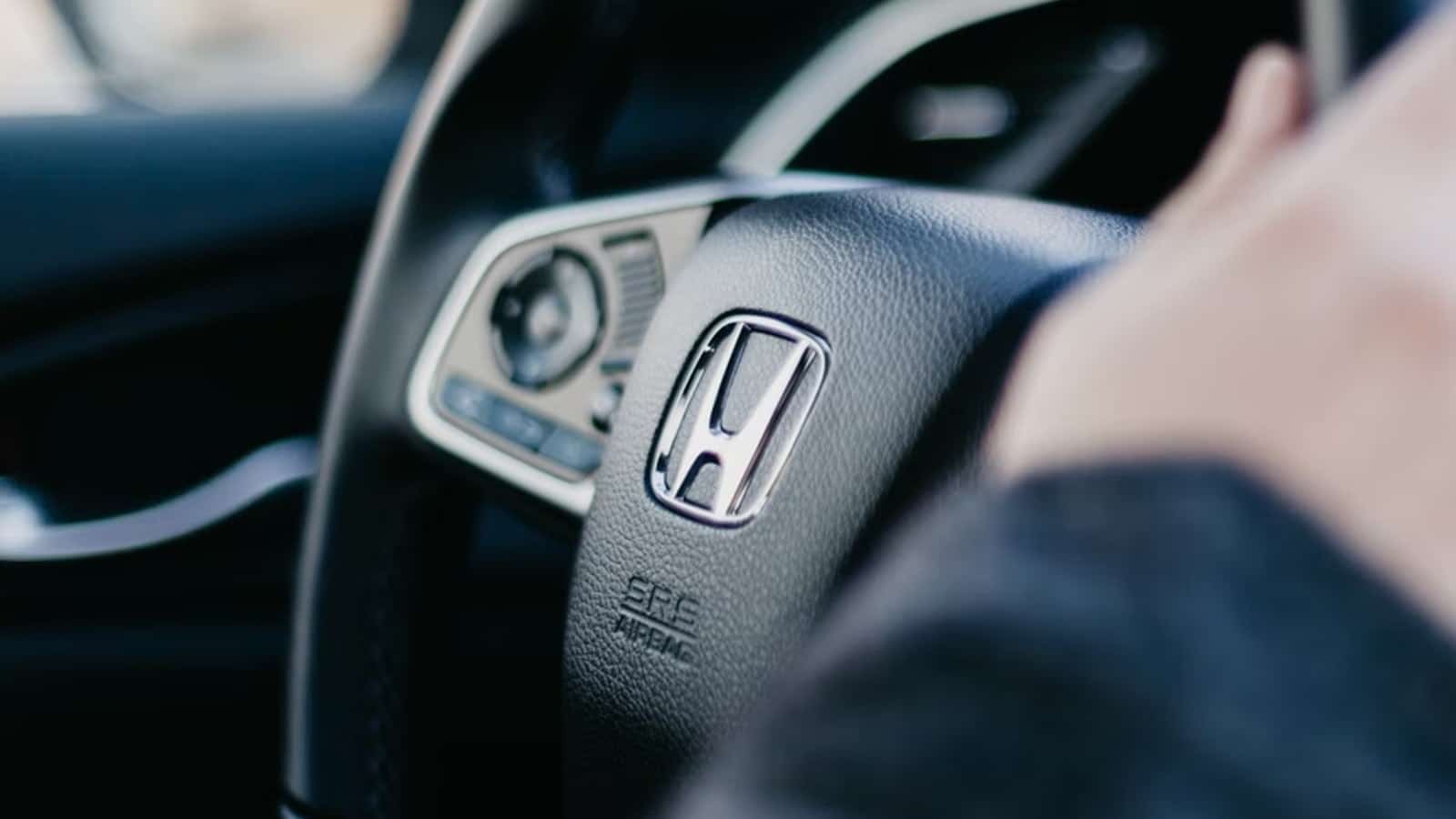 Honda logo on steering wheel