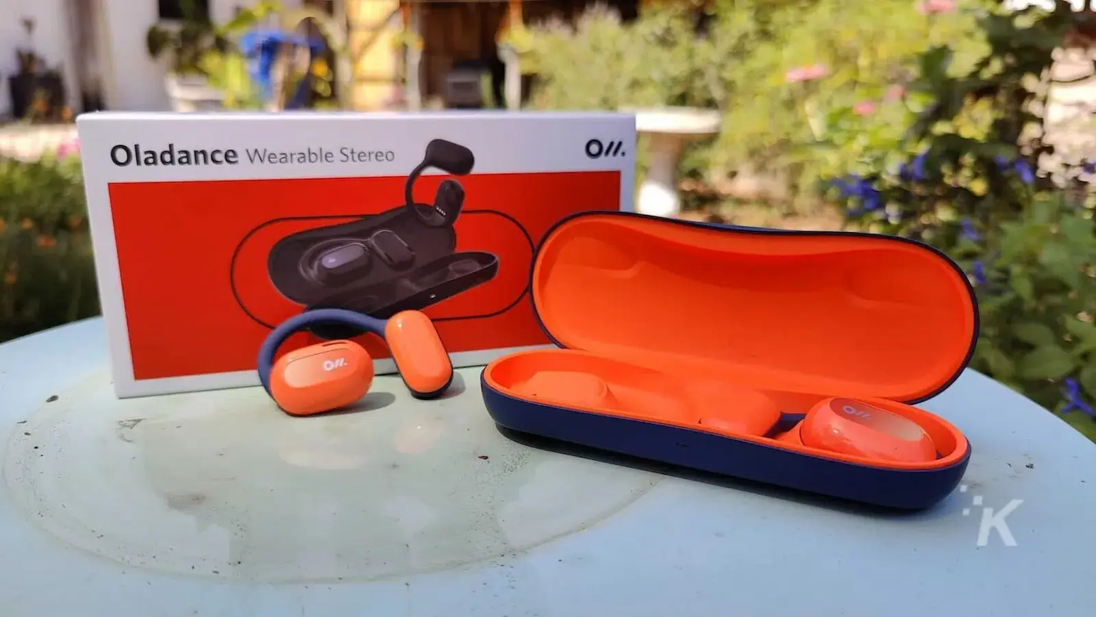 Oladance-wearable-stereo-open-earbuds