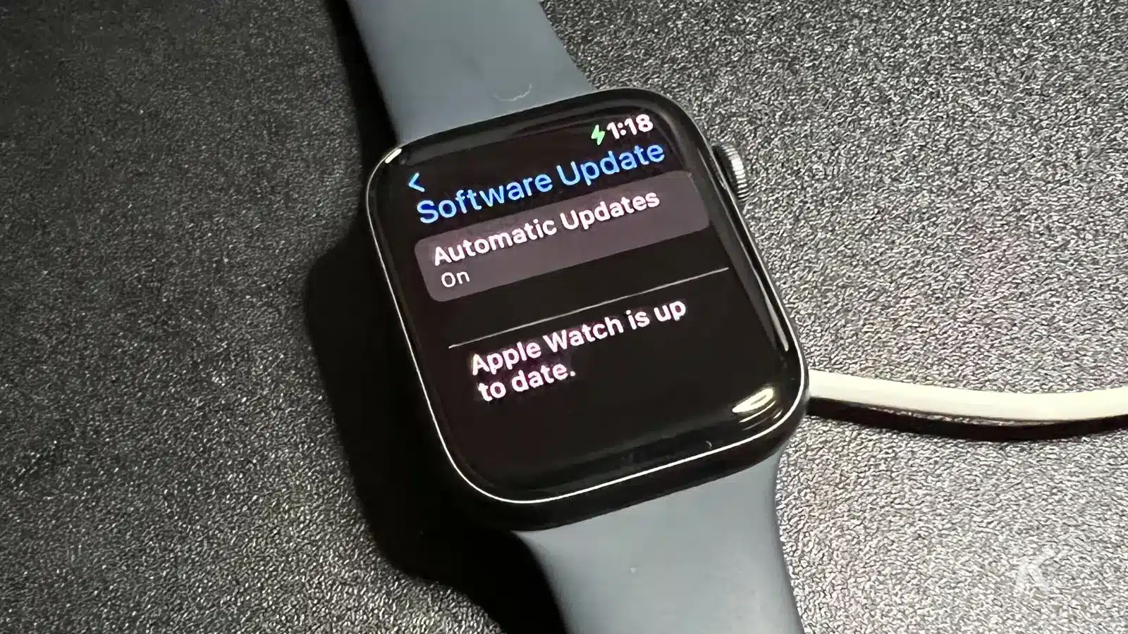 up to date screen for apple wearable