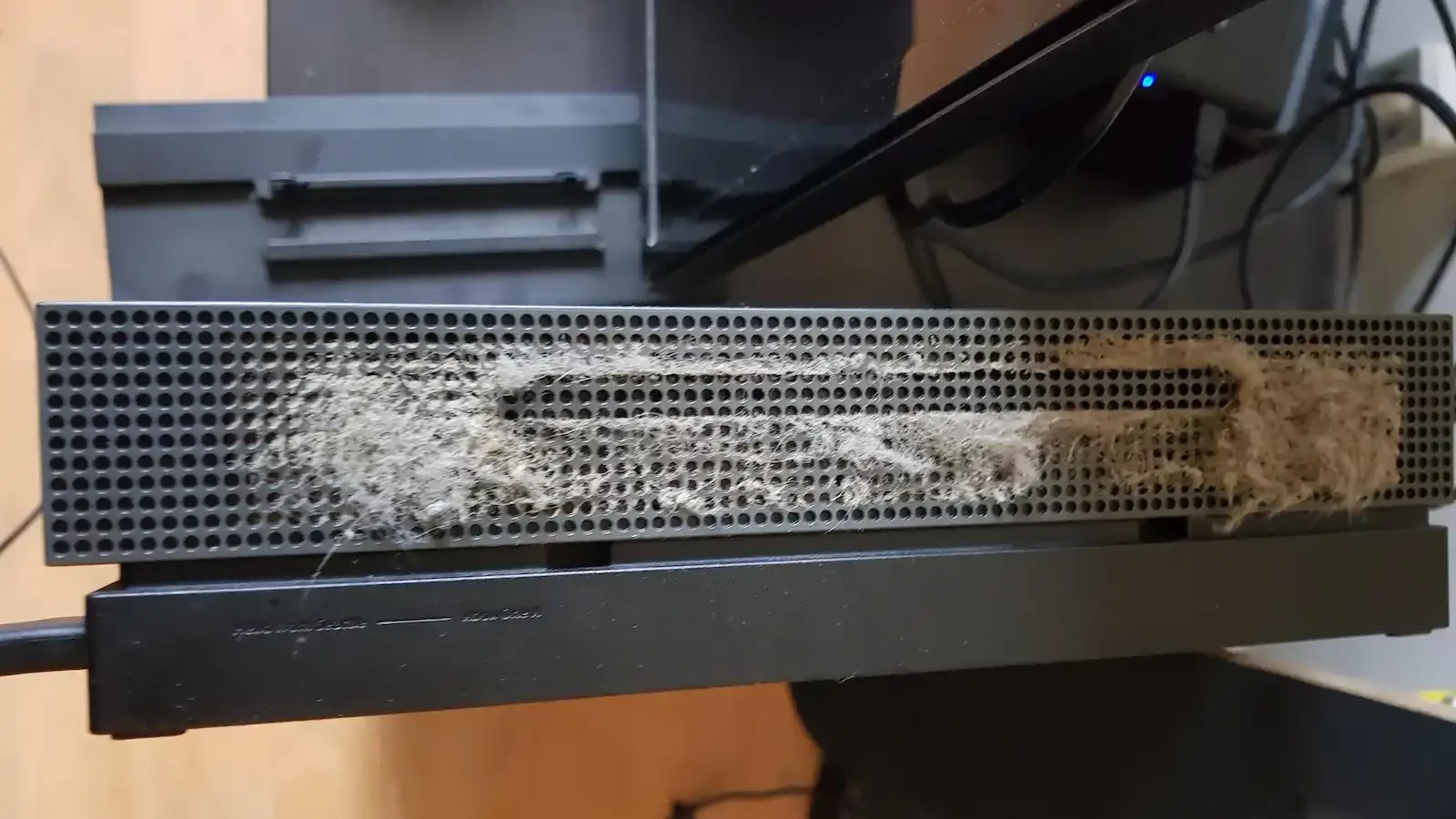 Dusty xbox one air vent making the xbox one keeps turning off