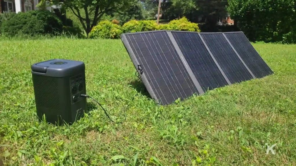 fremo x700 power station with solar panel