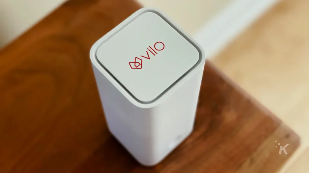 vilo router for mesh networks on a entertainment system displaying logo