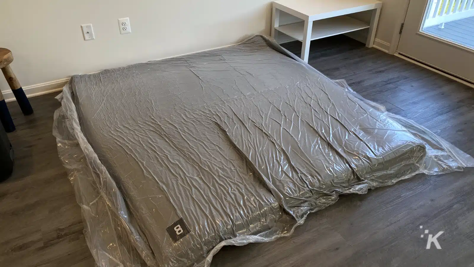 eight sleep mattress reinflating after bed-in-box shipping