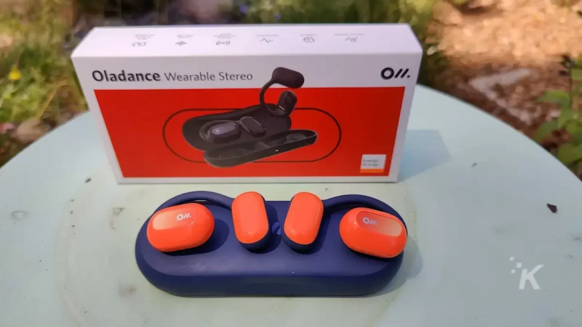 Wearable-stereo-from-oladance