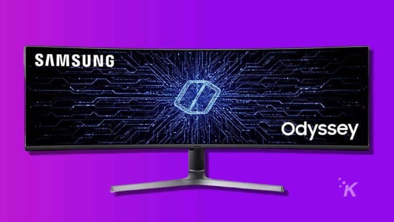 The image is showing a person using a Samsung Odyssey virtual reality headset. Full Text: SAMSUNG Odyssey İK