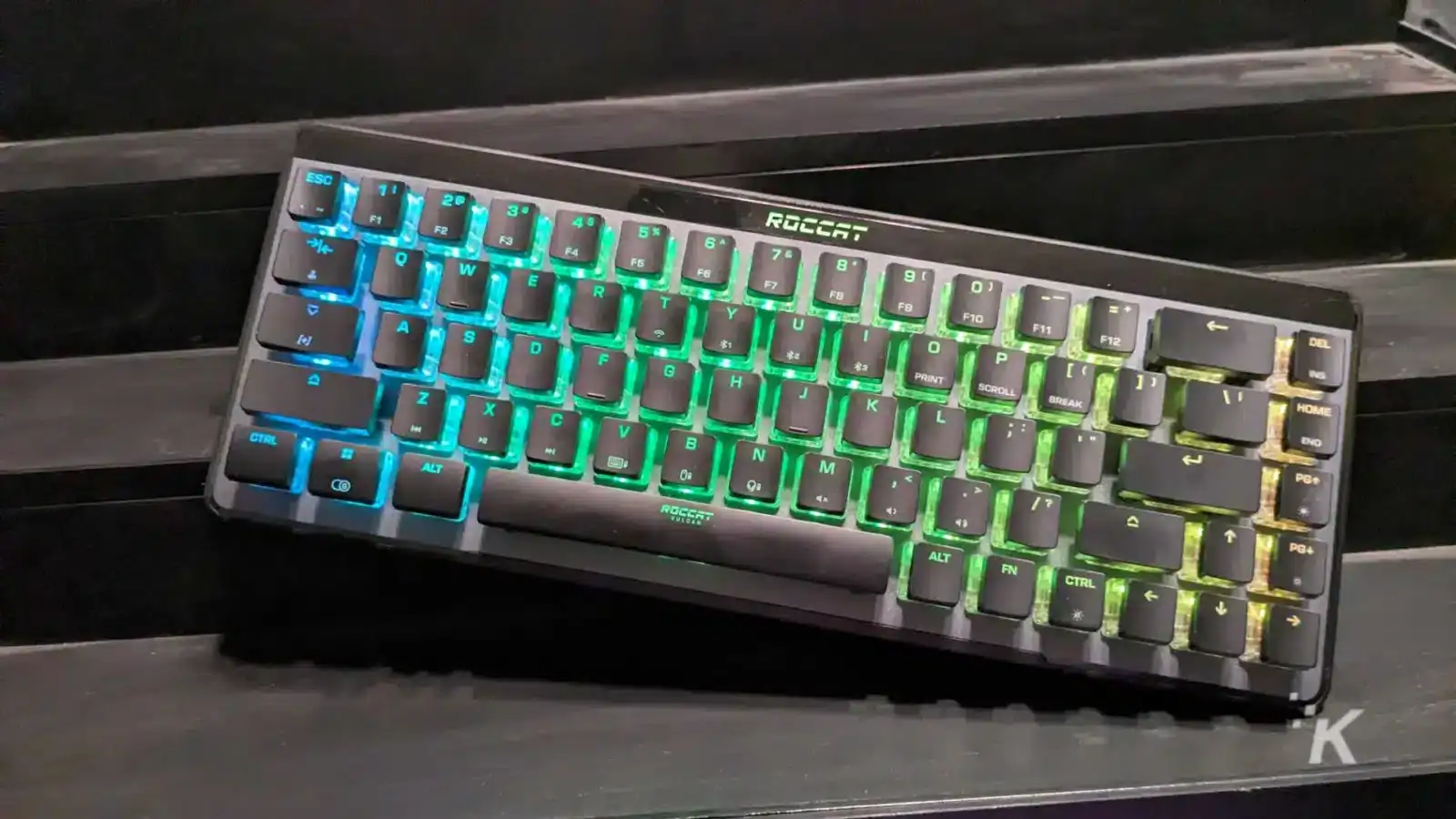 roccat-vulcan-II-mini-air-