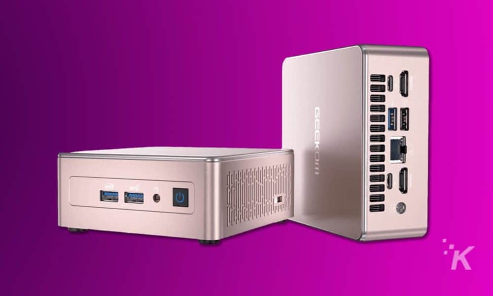 A computer is actively powering up its electronics with a drive connected.