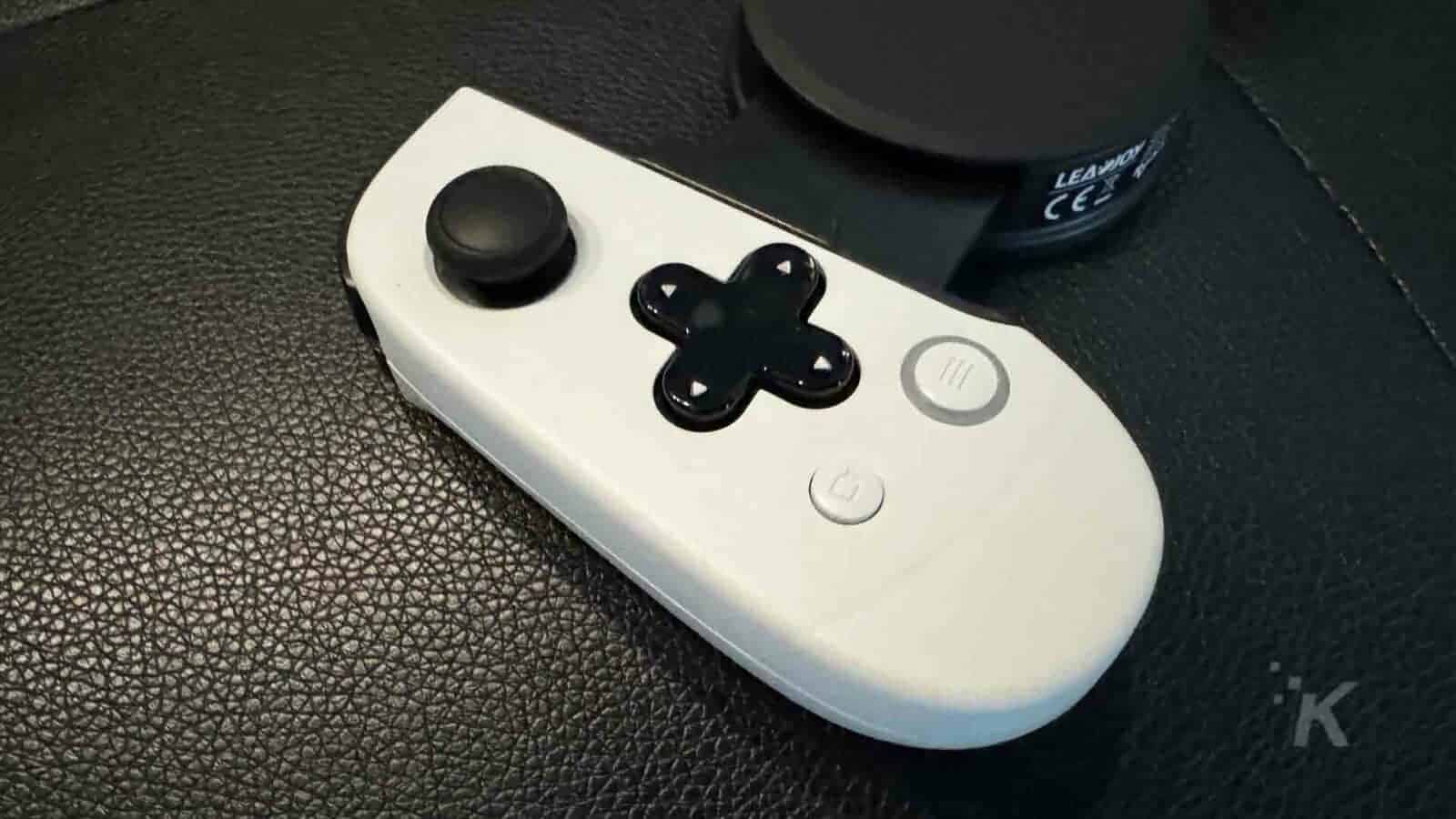 LeadJoy M1C + gaming controller