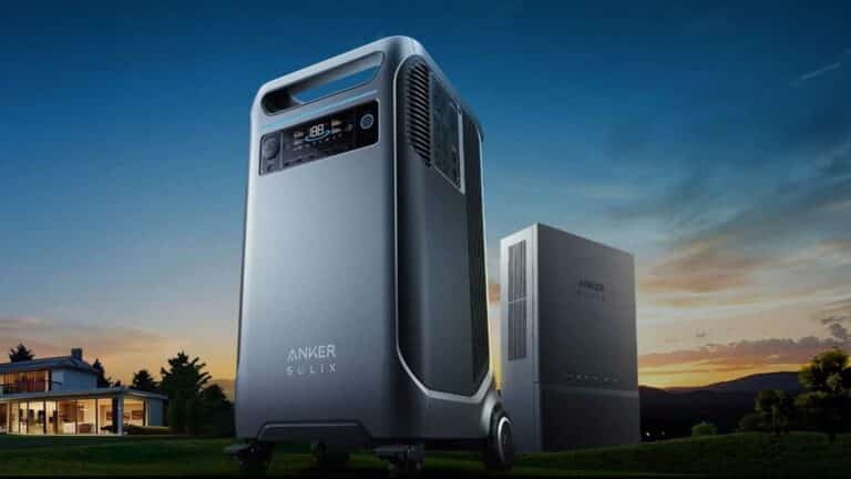 Anker SOLIX F3800 portable power station