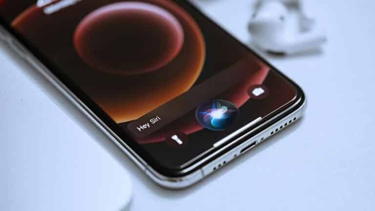Siri on iPhone voice search