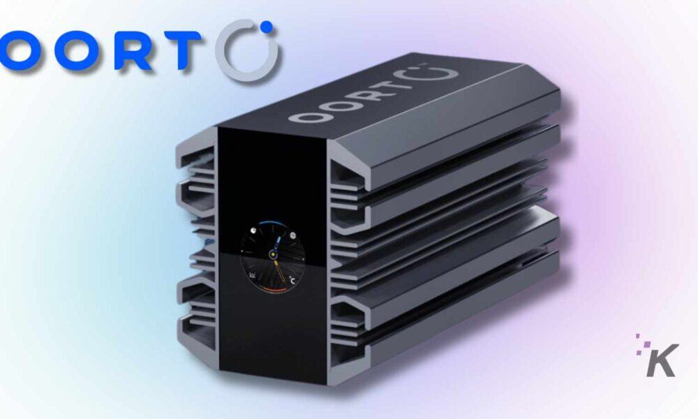 OORT device with temperature control display