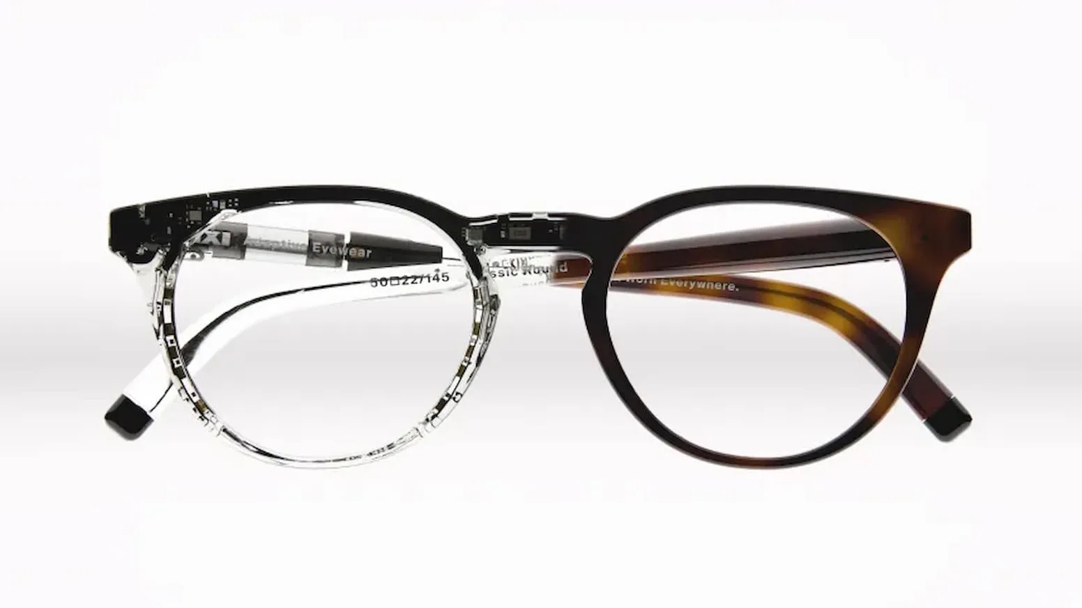 High-quality eyeglasses with adjustable smart lenses, ideal for digital usage, blue light filtering, and modern fashion statement.